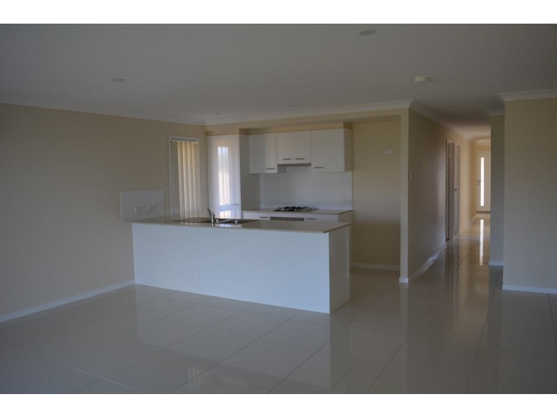 1/33 Mia Street, Wyreema QLD 4352
