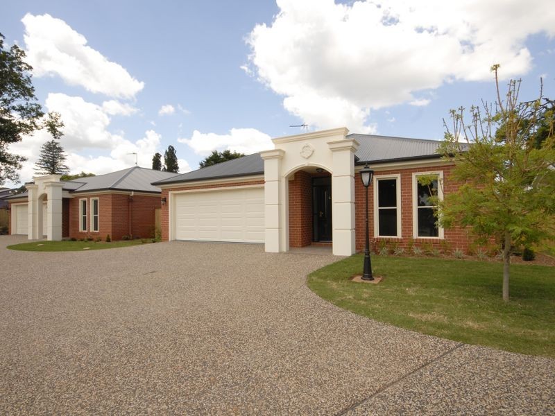 4/82 Curzon Street, East Toowoomba QLD 4350