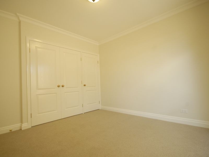 4/82 Curzon Street, East Toowoomba QLD 4350