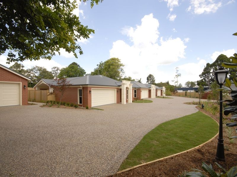 4/82 Curzon Street, East Toowoomba QLD 4350