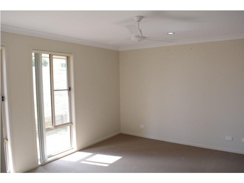 12 Cooranga Street, Glenvale QLD 4350