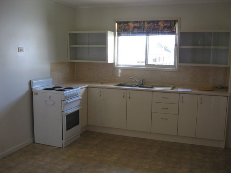 33 Obst Street, Harristown QLD 4350