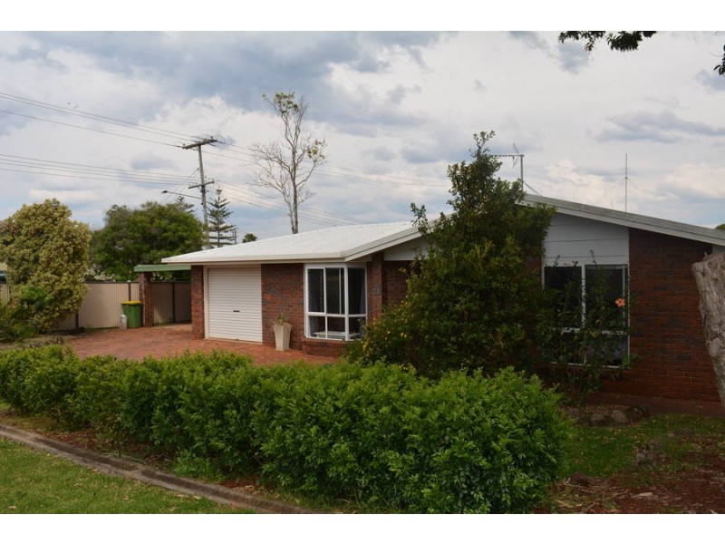 2A Bond Court, Darling Heights QLD 4350