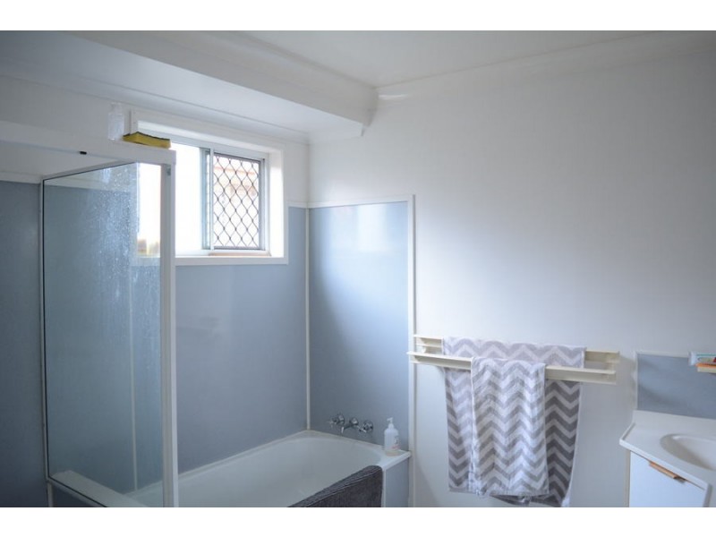 2A Bond Court, Darling Heights QLD 4350