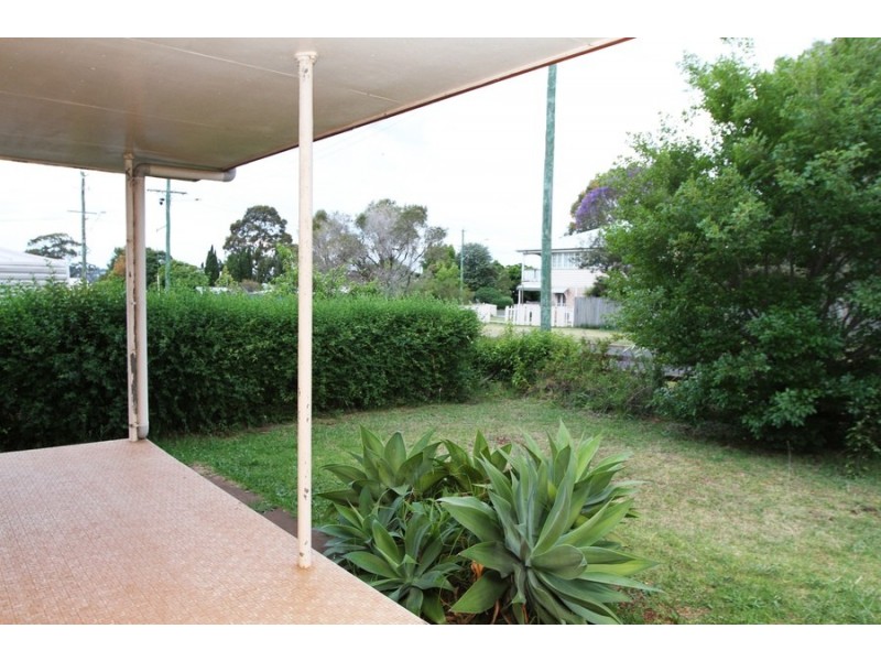 1A Cathro Street, Rockville QLD 4350