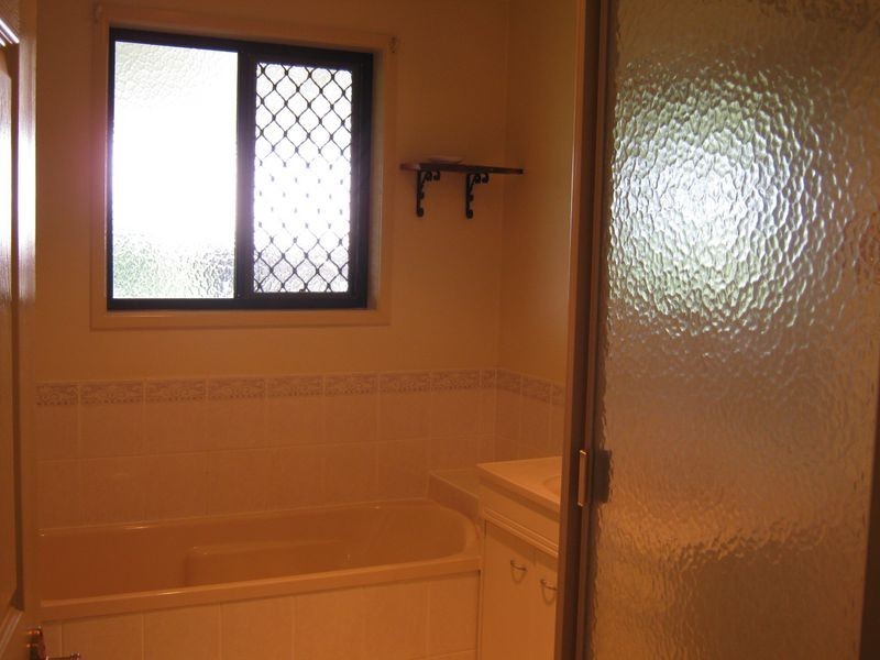 8 Conquest Court, Wilsonton QLD 4350