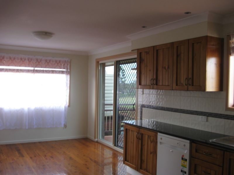 32 McFarlane Street, Wilsonton QLD 4350
