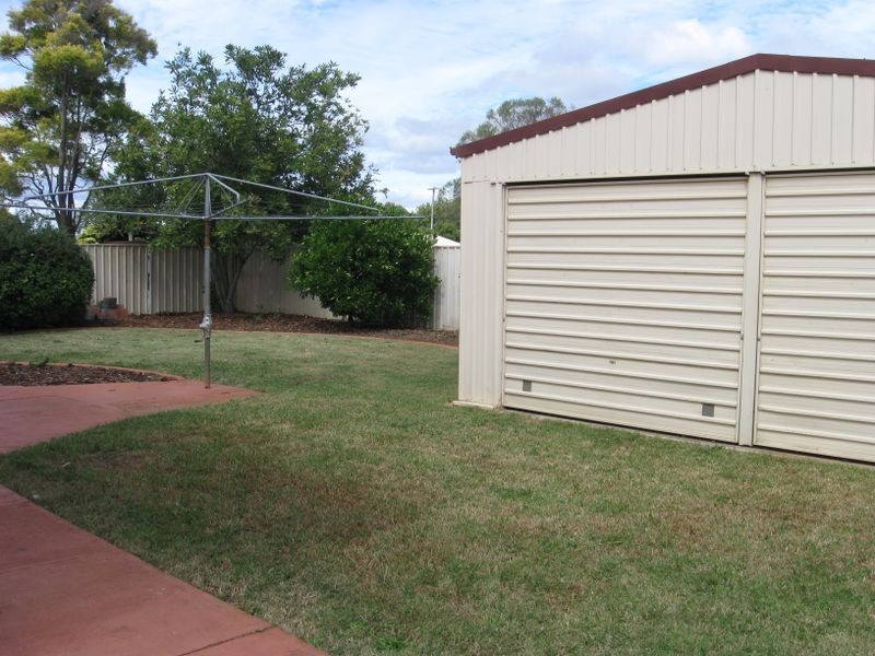 32 McFarlane Street, Wilsonton QLD 4350