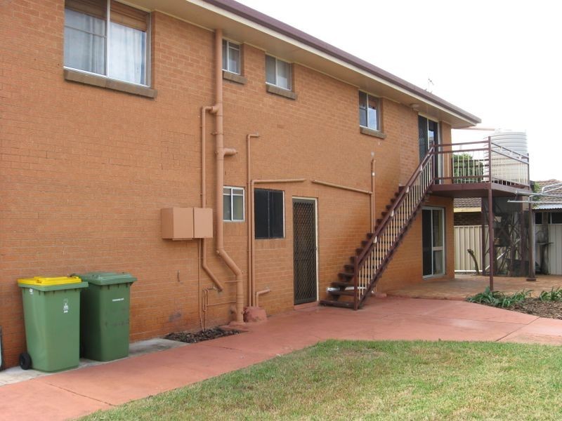 32 McFarlane Street, Wilsonton QLD 4350