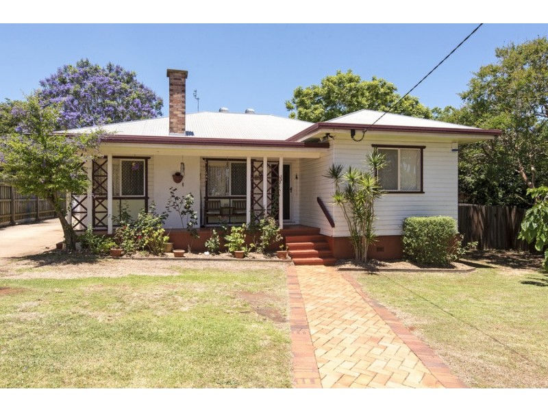 58 Mary Street, Mount Lofty QLD 4350