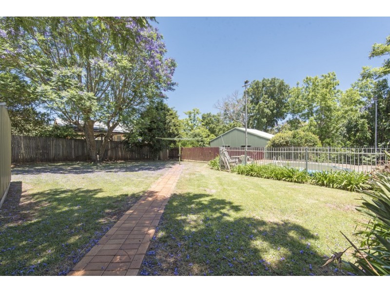 58 Mary Street, Mount Lofty QLD 4350