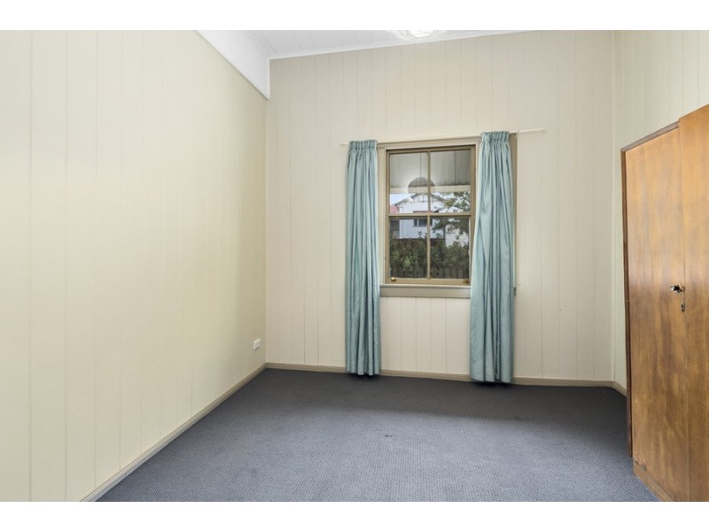 253 Geddes Street, Centenary Heights QLD 4350