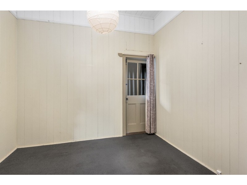 253 Geddes Street, Centenary Heights QLD 4350