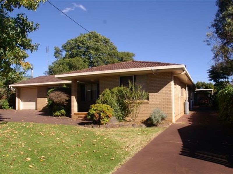 1/54 Crotty Street, Centenary Heights QLD 4350