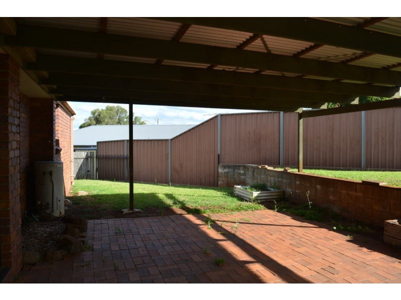 16 Coolawin Street, Wilsonton QLD 4350