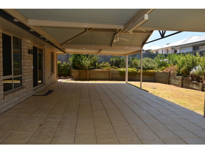 12 Sandalwood Drive, Glenvale QLD 4350