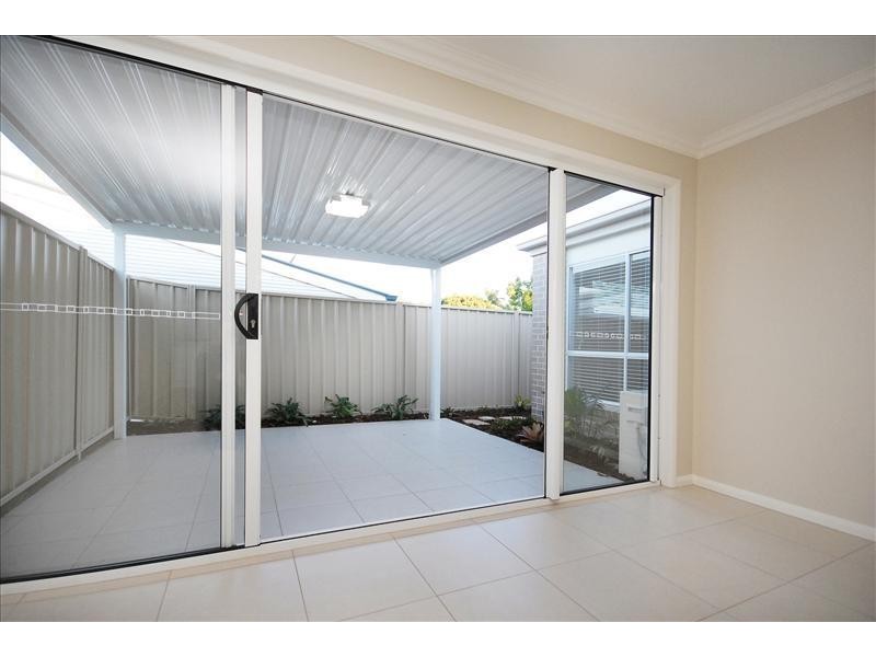 2/16 Rivett Street, South Toowoomba QLD 4350