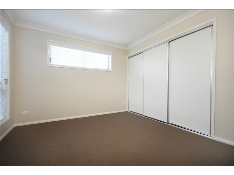 2/16 Rivett Street, South Toowoomba QLD 4350