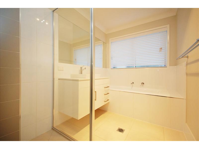 2/16 Rivett Street, South Toowoomba QLD 4350