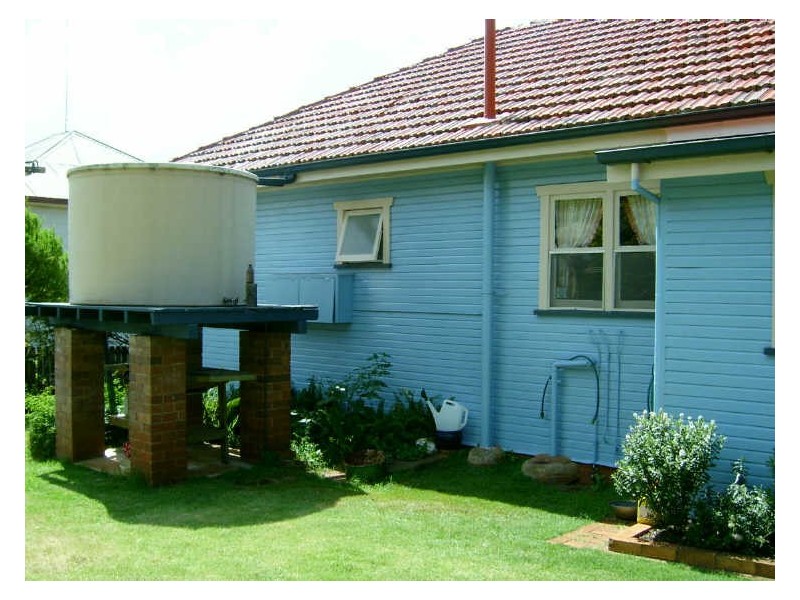 188 South Street, Centenary Heights QLD 4350