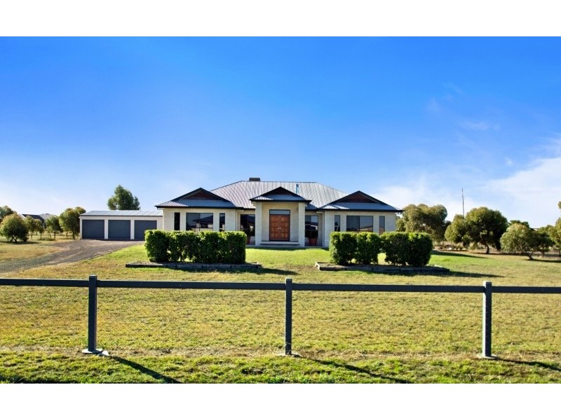 31 Diamond Drive, Dalby QLD 4405