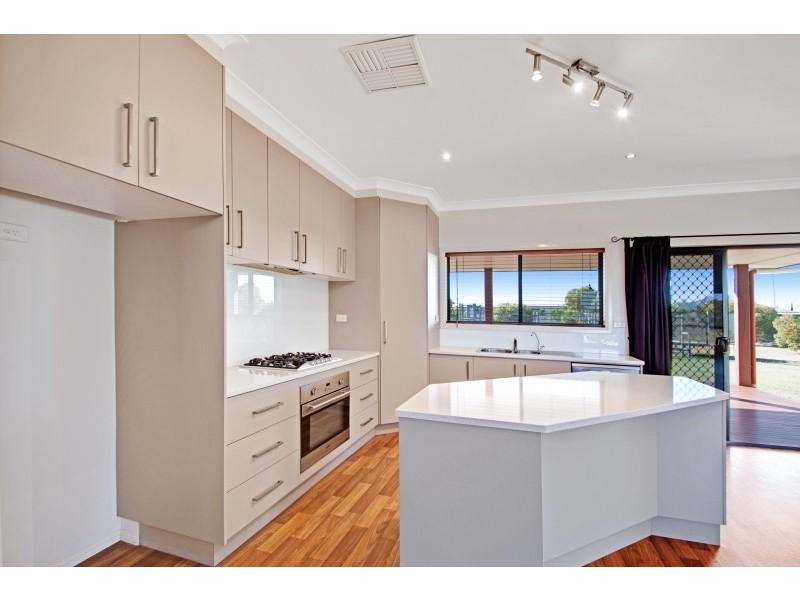 31 Diamond Drive, Dalby QLD 4405