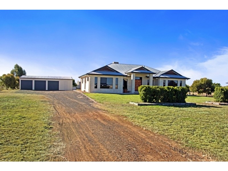 31 Diamond Drive, Dalby QLD 4405