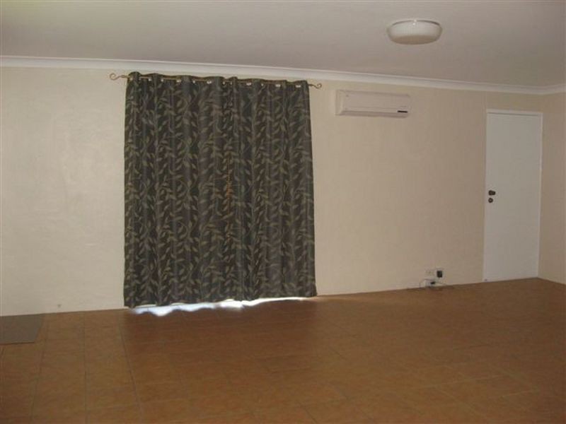 2/1 Nellie Street, Centenary Heights QLD 4350