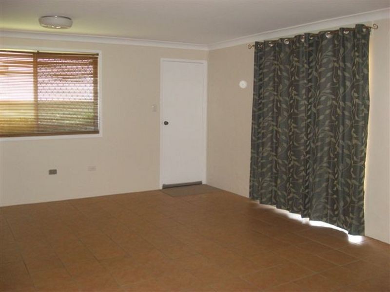 2/1 Nellie Street, Centenary Heights QLD 4350