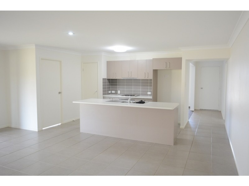 12 McMorrow Street, Kearneys Spring QLD 4350