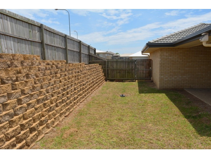 12 McMorrow Street, Kearneys Spring QLD 4350