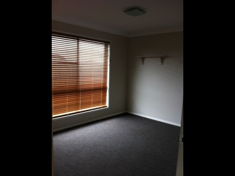 10 Graves Drive, Kearneys Spring QLD 4350