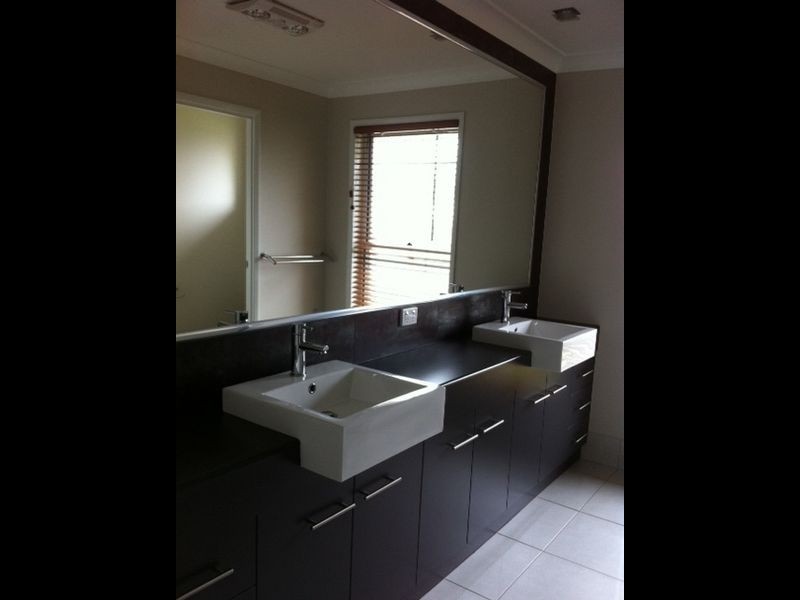 10 Graves Drive, Kearneys Spring QLD 4350