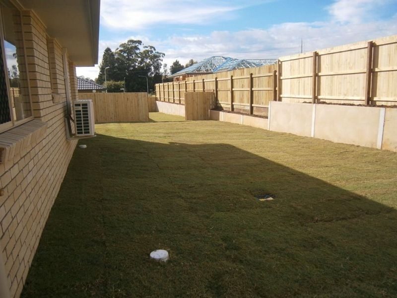 6 McMorrow Street, Kearneys Spring QLD 4350