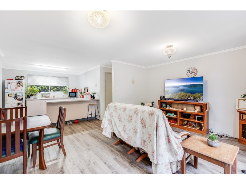 1&2/80 Wine Drive, Wilsonton Heights QLD 4350