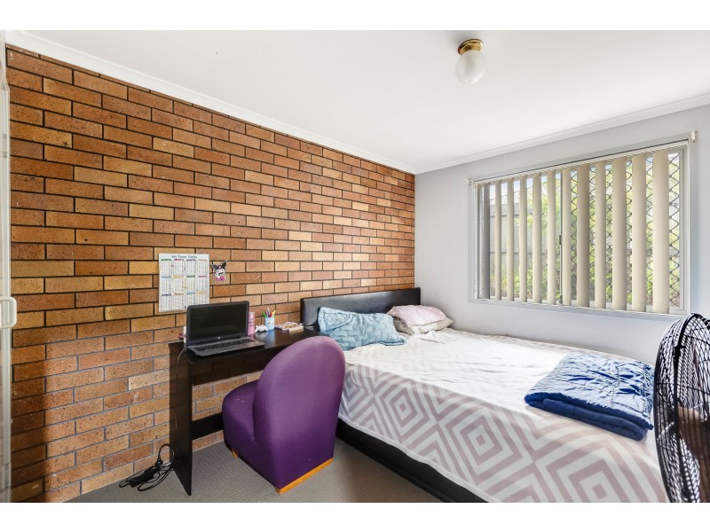 1&2/80 Wine Drive, Wilsonton Heights QLD 4350