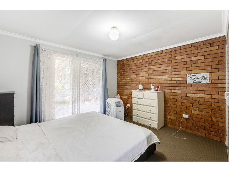 1&2/80 Wine Drive, Wilsonton Heights QLD 4350