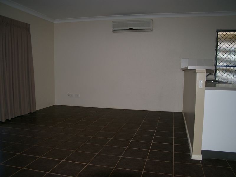 2/758 Ruthven Street, South Toowoomba QLD 4350