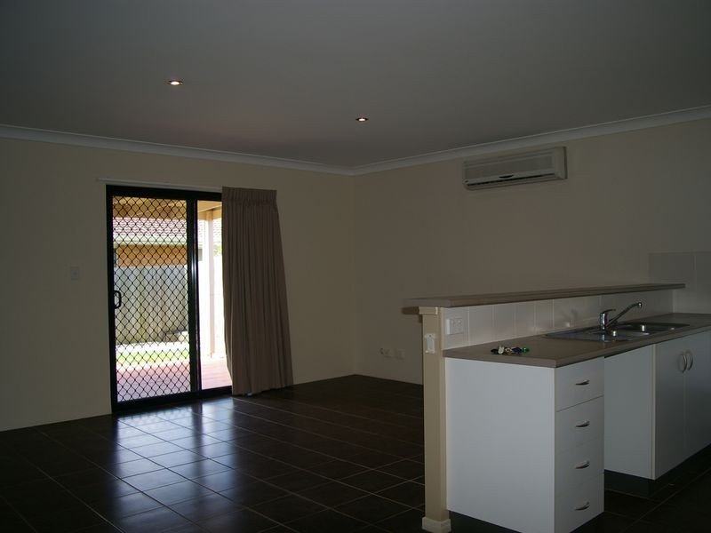 2/758 Ruthven Street, South Toowoomba QLD 4350