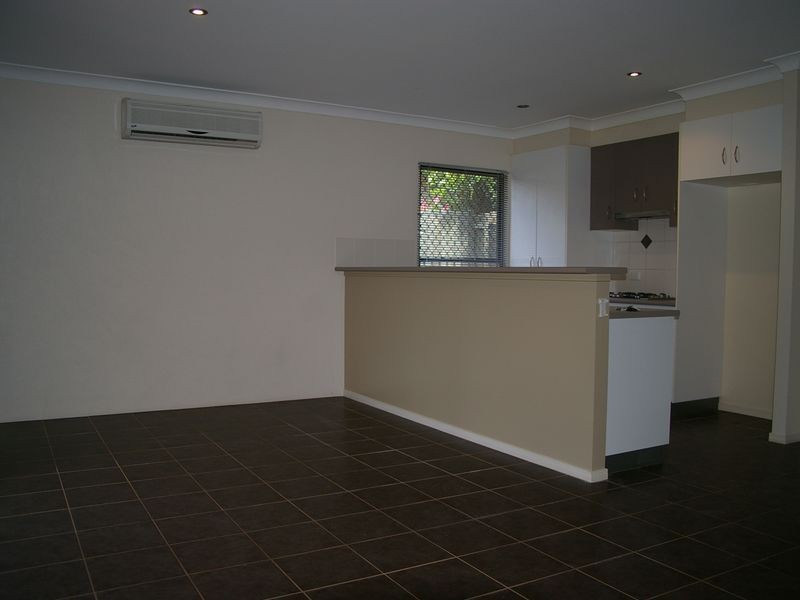 2/758 Ruthven Street, South Toowoomba QLD 4350