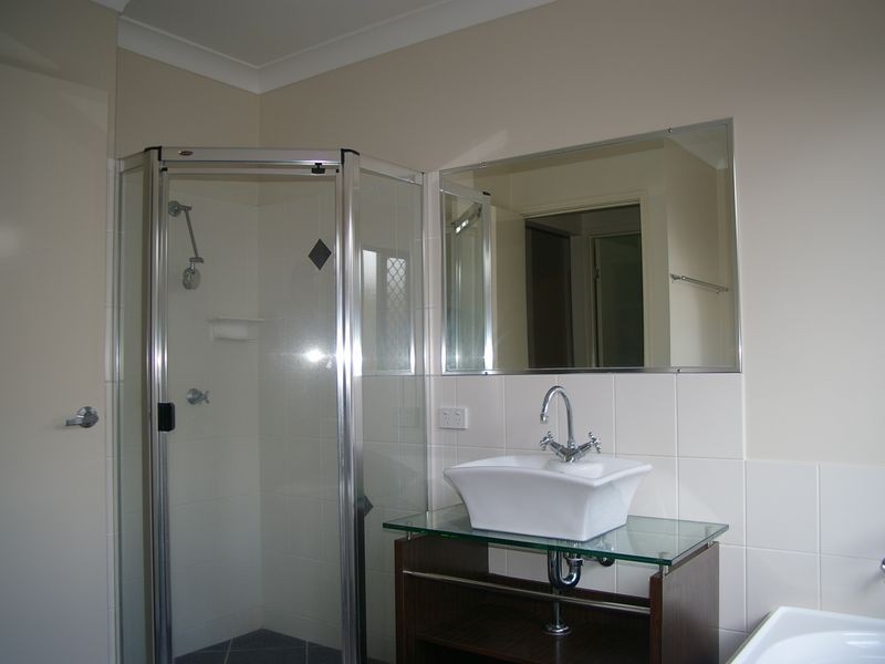 2/758 Ruthven Street, South Toowoomba QLD 4350