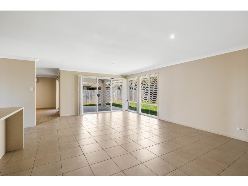 10 Latham Court, Wilsonton Heights QLD 4350