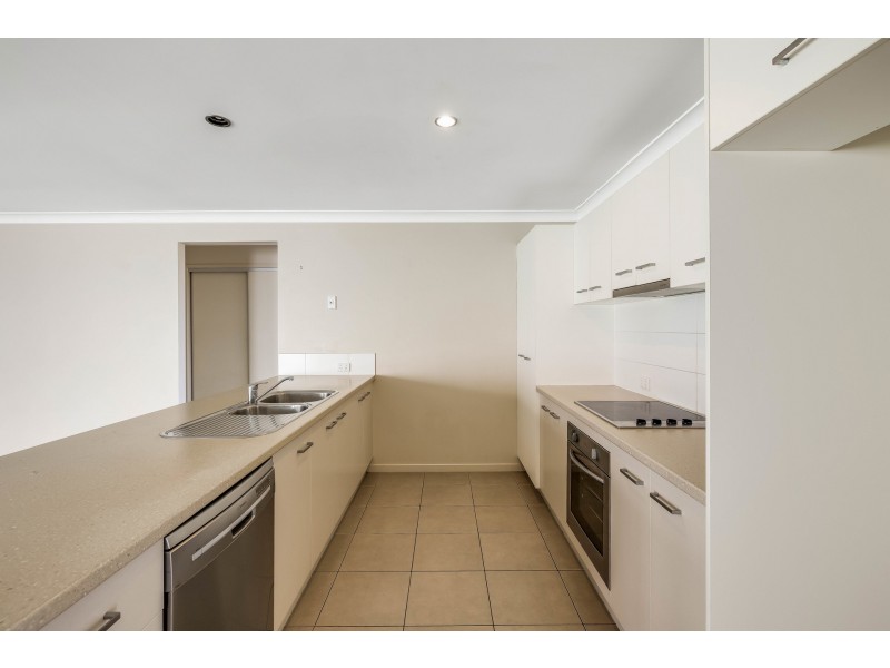 10 Latham Court, Wilsonton Heights QLD 4350