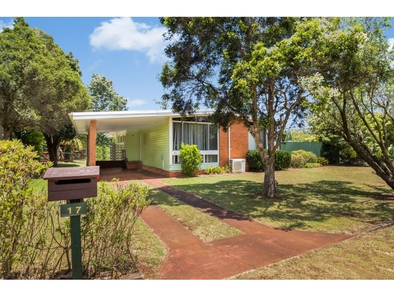 17 Talinga Street, Mount Lofty QLD 4350