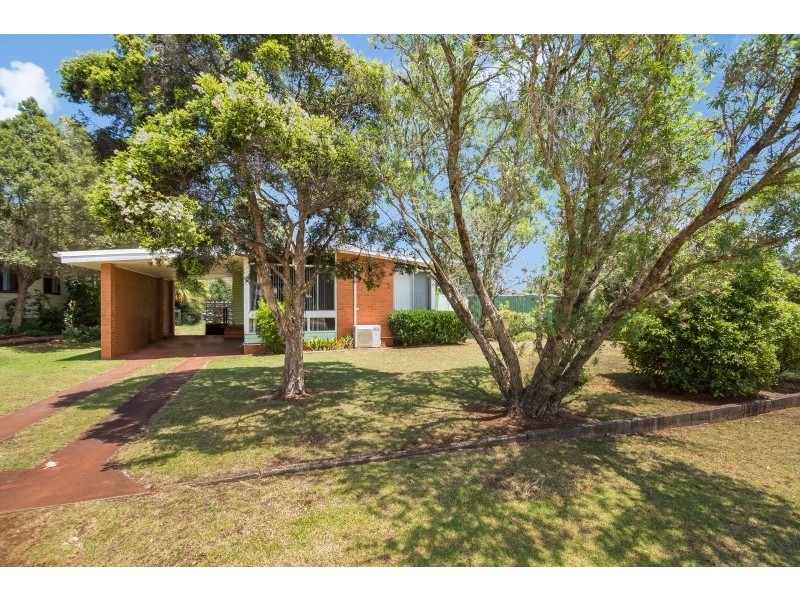 17 Talinga Street, Mount Lofty QLD 4350