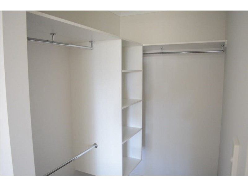 1/45 Sunset Drive, Glenvale QLD 4350