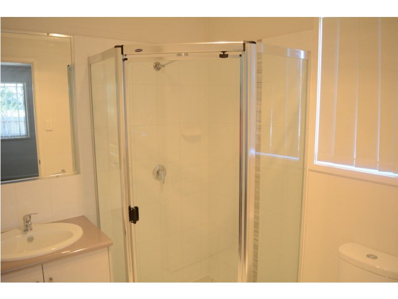 1/45 Sunset Drive, Glenvale QLD 4350