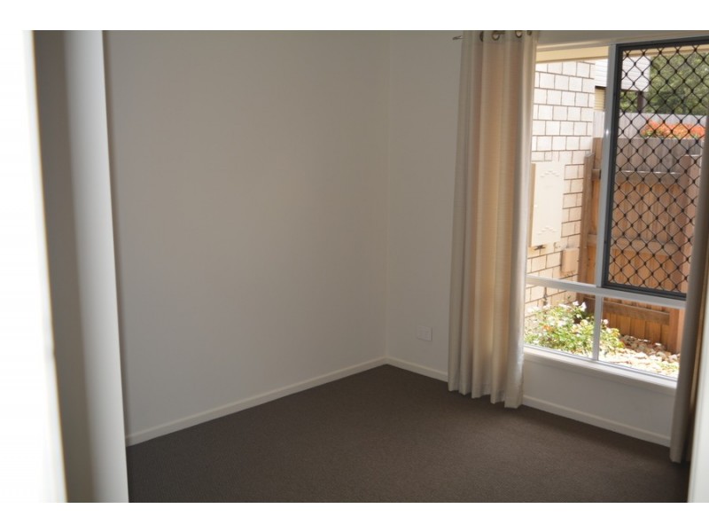 239b New England Highway, Harlaxton QLD 4350