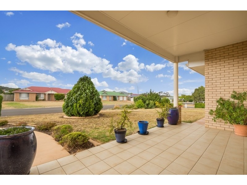 36 Belclaire Drive, Westbrook QLD 4350