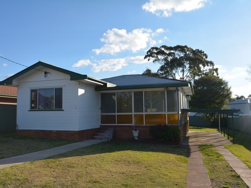 5 Eardley Street, Newtown QLD 4350